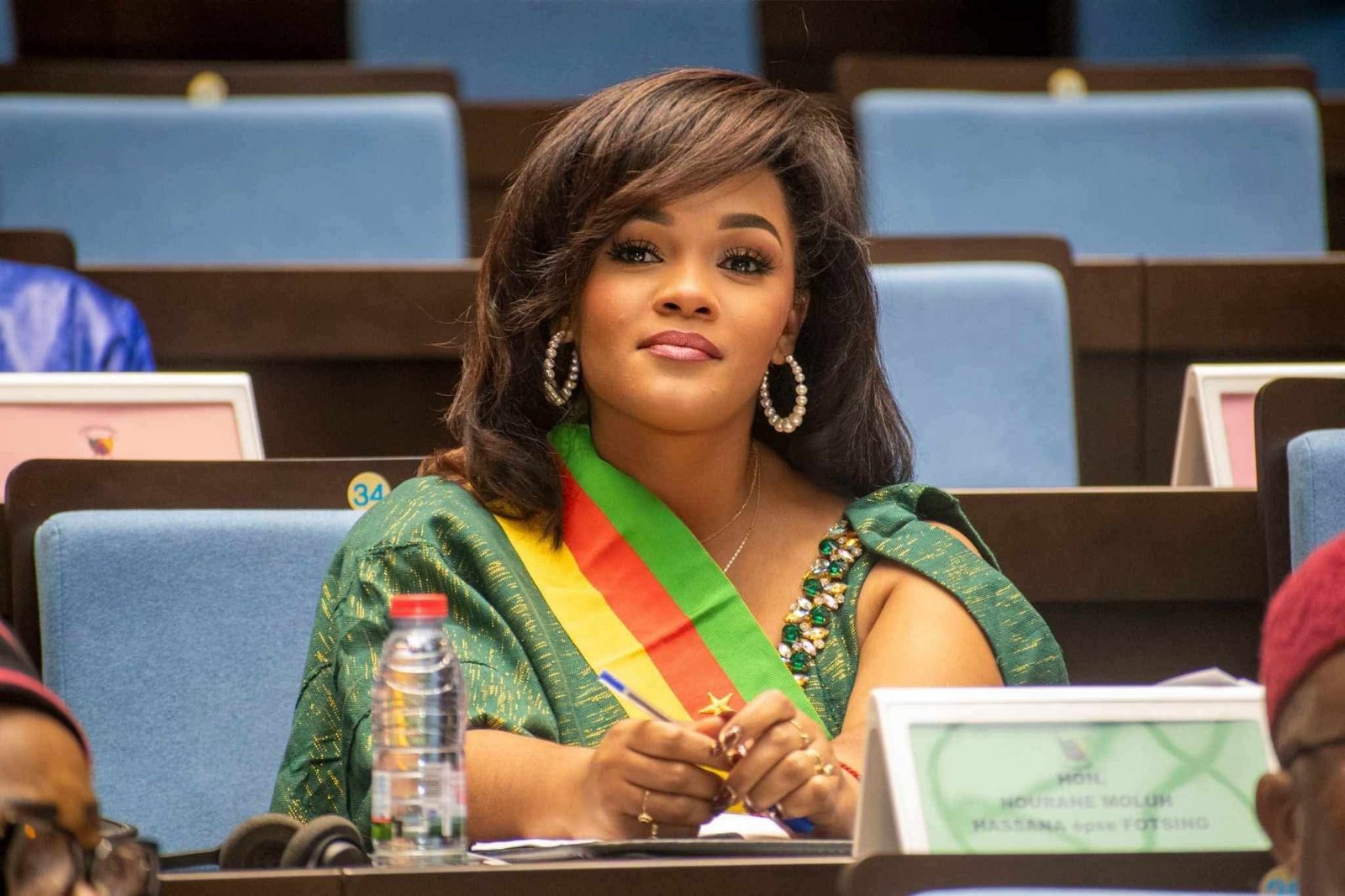 Politique : Nourane Foster quitte le PCRN, rejoint le PSG et annonce sa candidature dans le Wouri-Est